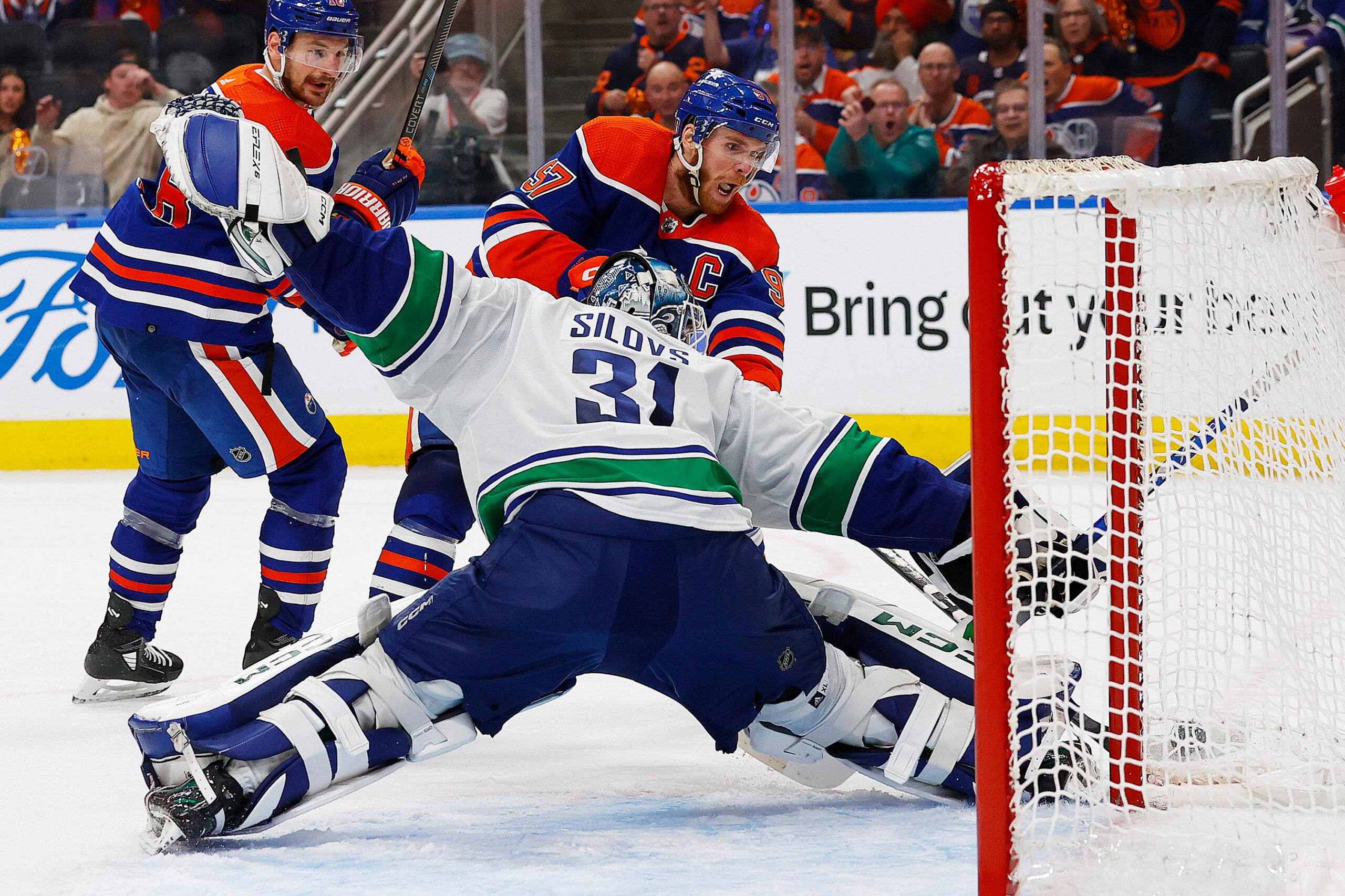 NHL Betting Preview, dissecting tonight's Vancouver Canucks vs. Edmonton Oilers Game 4.